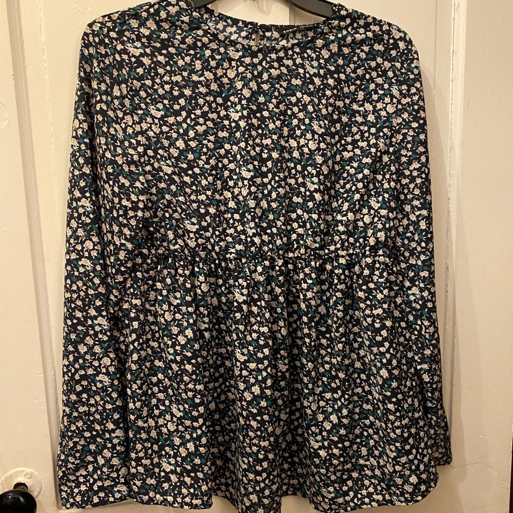 SHEIN Maternity Peplum Top (Med)